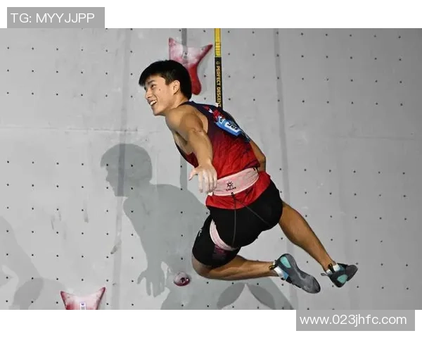 重庆攀岩队在攀岩节奏排行榜中荣获第三名展现实力与风采